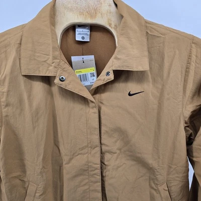 Nike Sportswear Essential Mujer S Gran Tamaño Tejido UV Entrenadores Chaqueta FV7560-224 Foto 1 de 4