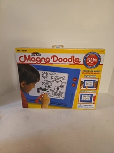 Cra-Z-Art Retro Magna Doodle Tavola da Disegno Magnetica per Bambini NUOVO - Foto 1 di 2