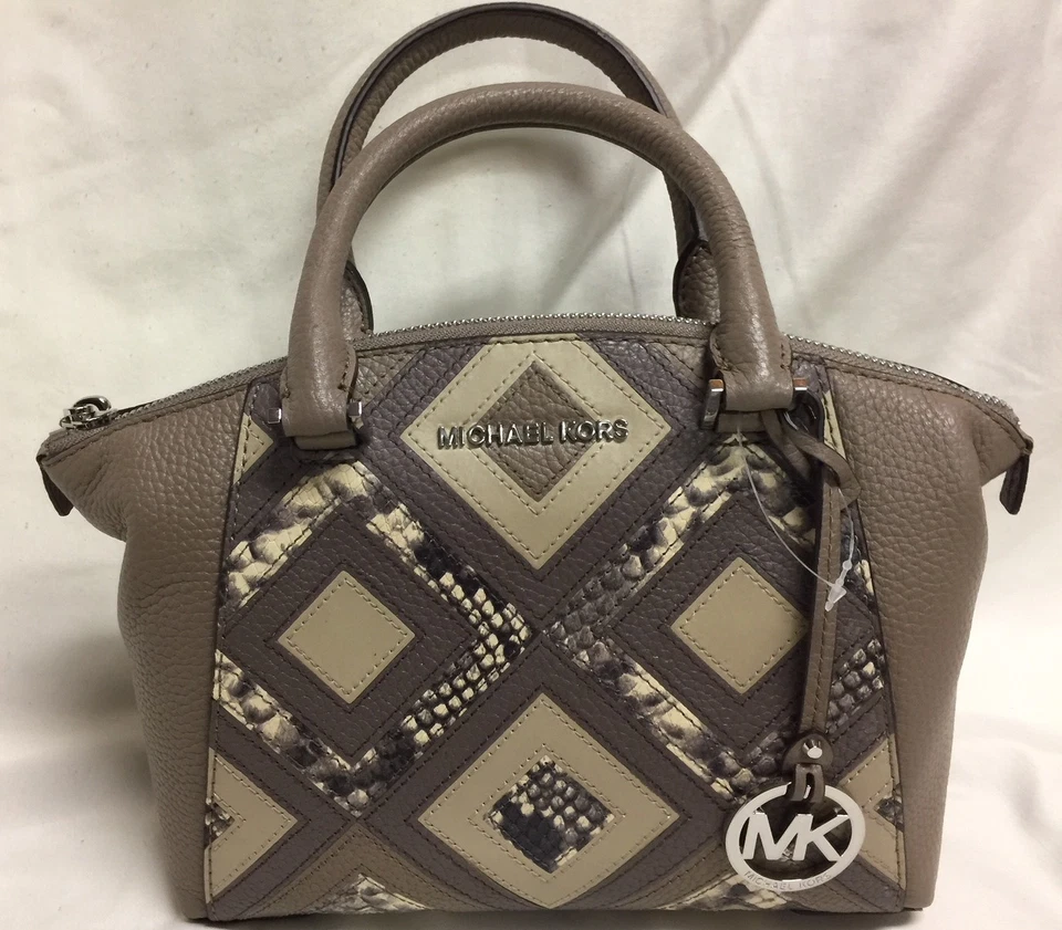 Cartera Michael Kors Riley XSmall de cuero en relieve color topo oscuro 35S8SRLS1E - NUEVA CON ETIQUETAS Foto 1 de 4