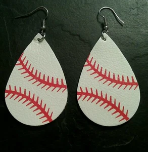 Baseball Leder Stil Ohrringe Sport Fan Sammlerstück Memorabilia Geschenk - Bild 1 von 3