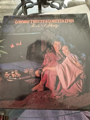 CONWAY TWITTY AND LORETTA LYNN 1981 VINYL LP MCA TWO’s A PARTY NM - Image 1 of 4