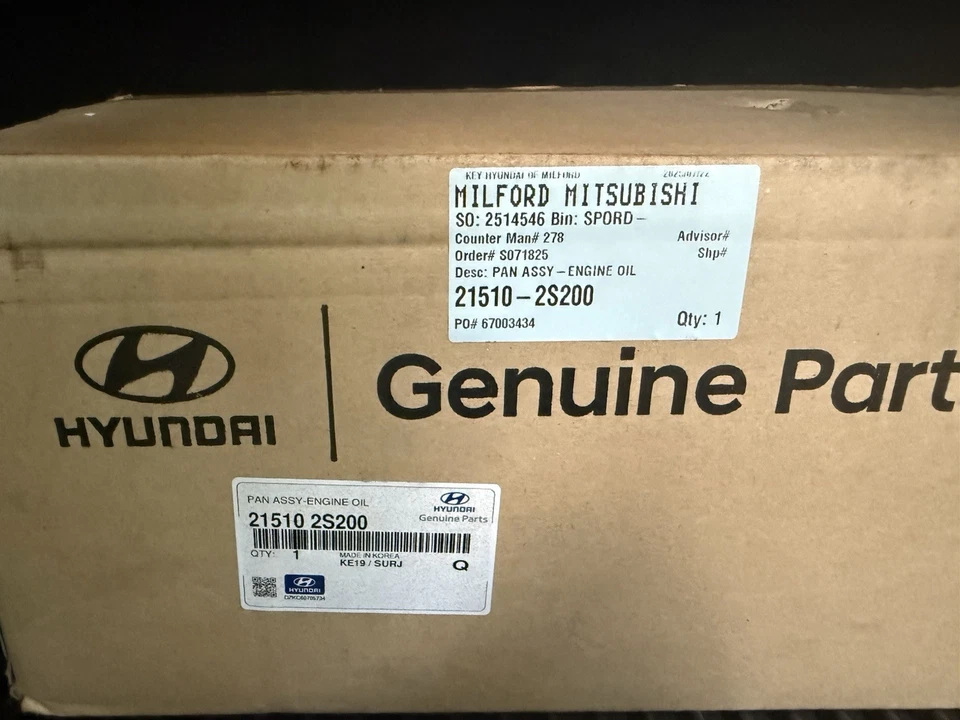 Conjunto de cárter de aceite Hyundai Santa Fe 2023-2025 Foto 1 de 1