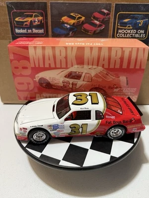 Mark Martin #31 FAT BOYS BARBECUE 1986 THUNDERBIRD 1/24 Nascar Diecast - Image 1 of 4