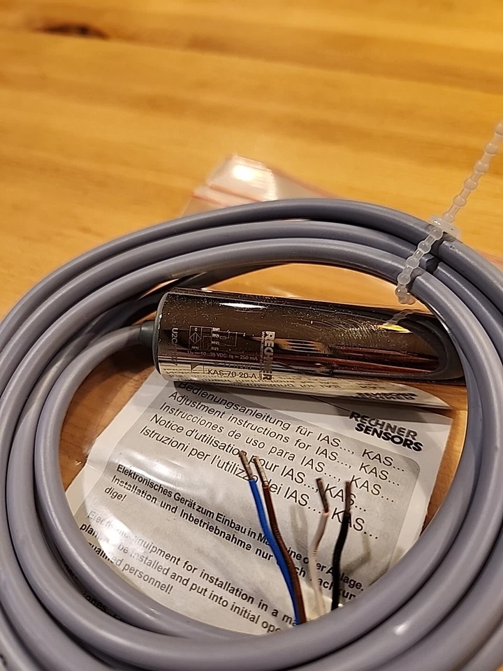 Rechner Capacitive 24DC 22mm -- N/O+N/C - 8mm Sensing -- 711600 -- KAS-70-20-A - Image 1 of 3