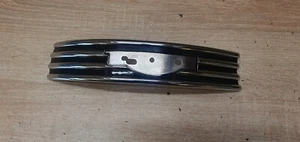 Insignia del tanque de combustible lado izquierdo Triumph Bonneville T100 / T120 LH / - Imagen 1 de 4