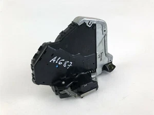 A1687 LEXUS IS 220D/250/350 Serratura Porta 7B0918 - Picture 1 of 4