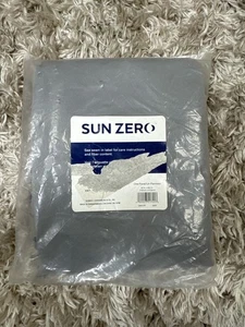 Sun Zero Verdunkelungsvorhang Panel in Grau 40" x 84" (102 cm x 213 cm) - Bild 1 von 3