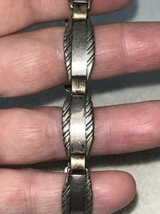 Nicht mehr im Handel erhältlich Vintage James Avery Sterlingsilber verbunden geätzt ARMBAND - Bild 1 von 8