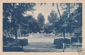 L'Aquila Avezzano Fontana e Giardino di Piazza Torlonia f.p. - Foto 1 di 1