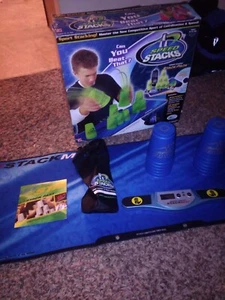 Speed Stacks Tassenstapelset mit Matte, Timer Anleitung Tragetaschen - Bild 1 von 3