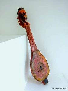 Gambus Lute Lombok Old Hand painted Hand carved Wooden Sasak Indonesia - Picture 1 of 11