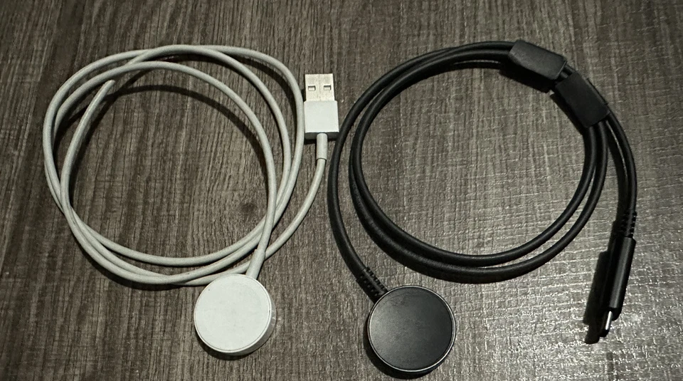 2 магнитных зарядных кабеля для Apple Watch — белые и черные - Изображение 1 из 1