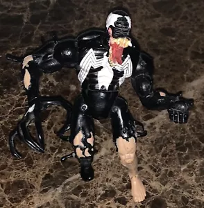 Figura de acción Toy Biz Marvel Legends Spiderman Classics Transforming Venom 2001 - Imagen 1 de 5
