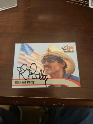 Tarjeta NASCAR firmada autografiada por Richard Petty 1992 Pro Set Racing #43 de la corte Foto 1 de 4
