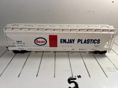 ENJAY PLASTICS Bachmann 52701 Vtg HO Scale CENTER FLOW HOPPER Train Car 70500 - Image 1 of 4