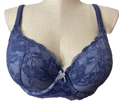 Victoria’s Secret Wired Lacey Full Coverage Bra Sz 38DD Bow Charm Scalloped Edge - Image 1 of 4