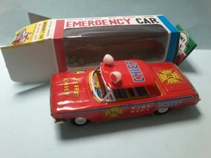 T.T FRICTION POWERED TIN CHEVROLET FIRE CHIEF MADE IN JAPAN FACTORY MINT BOXED - Bild 1 von 4