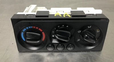 Subaru Legacy Outback 2000-2004 calefacción aire acondicionado temperatura climatización climatización Foto 1 de 4