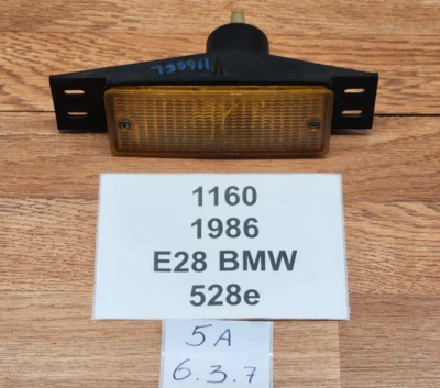 ✅ 82-88 OEM BMW E28 E30 Front Left Bumper Side Flasher Parking Light Reflector * - Image 1 of 4