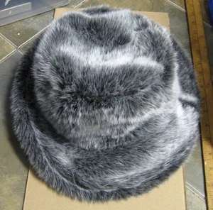 Vintage WestBound Faux Fur Hat 8" Medium Men's/Women's WARM Never Worn - Picture 1 of 3