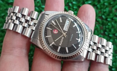 BONITO RELOJ VINTAGE RADO VOYAGER ESFERA NEGRA AUTOMÁTICO 17 JOYAS HECHO EN SUIZA CABALLERO Foto 1 de 4