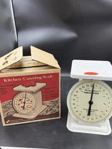 Antique American Family 25 LB White Rustic Metal Scale VG CONDITION Vtg (H) - Picture 1 of 6
