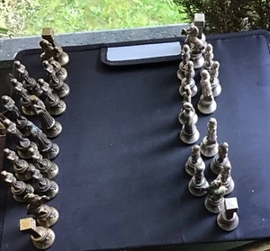 Schachfiguren aus Messing und Zinn Florentine Renaissance Massive Vintage - Bild 1 von 6