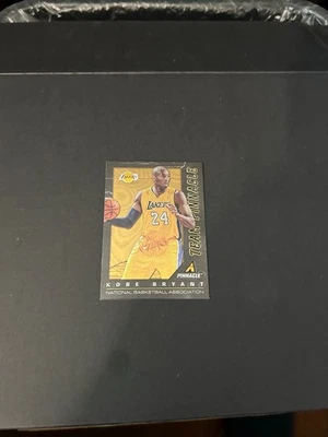 2013-14 Panini Pinnacle - Team Pinnacle Kevin Durant, Kobe Bryant #18 - Image 1 of 2