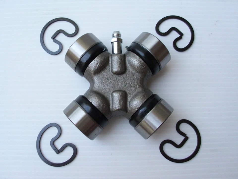 LAND ROVER DEFENDER 90 / 110 / 130 PROPSHAFT UJ UNIVERSAL JOINT - NEW UJ JOINT - Image 1 of 1