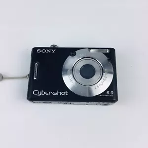 Sony Cybershot DSC-W40 Digital Camera For Parts Or Repair - Picture 1 of 4