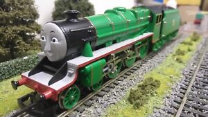 00 gauge hornby thomas and friends HENRY