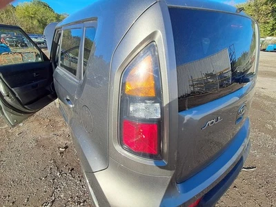 Used Left Tail Light Assembly fits: 2011 Kia Soul red lower-amber upper Left Gra - Image 1 of 4