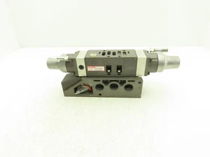 Numatics I34RQ100J000000 Pneumatisches Ventil Druckregler Verteiler Baugruppe - Bild 1 von 13