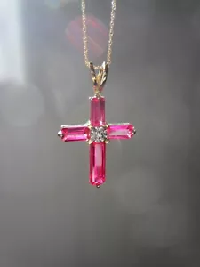 BEAUTIFUL VINTAGE FULLY HALLMARKED 10K SOLID GOLD RUBY CROSS PENDANT NECKLACE - Picture 1 of 18