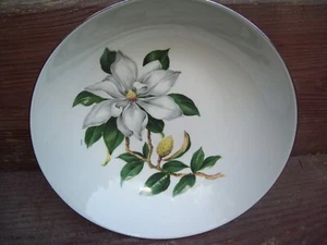 2 Homer Laughlin Rhythm White Magnolia Round Vegetable Serving Bowl 8 5/8" RY206 - Bild 1 von 3