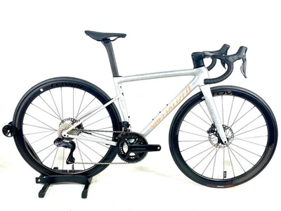 Asfalto especializado SL8 2026 Ultegra Tamaño: 49 cm PLATA POLVO (usado) Foto 1 de 4
