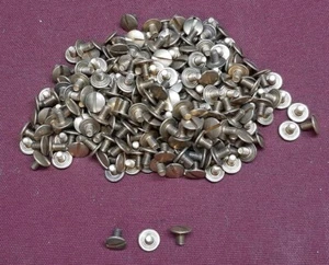 Leather Hardware - LOT Of 200 SOLID BRASS Screws - Pan Head 8-32 X 1/4" - Picture 1 of 2