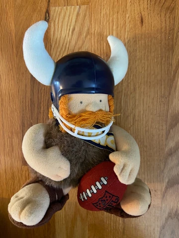 RARE Minnesota Vikings 1983 Tudor Games Huddles Mascot Doll 8" Cover