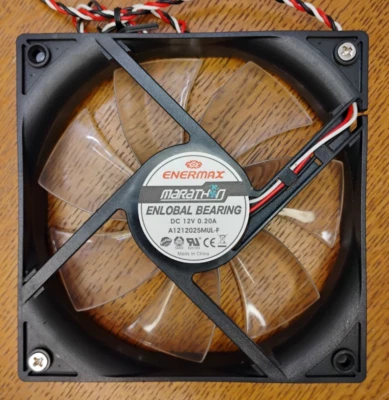 ENERMAX UC-12EB MARATHON ENLOBAL BEARING 120MM FAN - Image 1 of 4