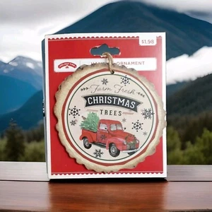 HOLIDAY TIME CHRISTMAS ORNAMENT.. FARM FRESH CHRISTMAS TREES.. WOOD LOOK.. NEW - Picture 1 of 3