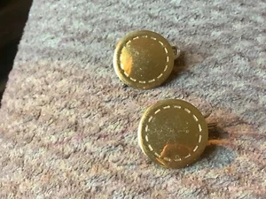 2 alfileres de solapa dorada de bonito diseño vintage - Imagen 1 de 2