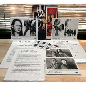 TNT Film Pressemappe Lakota Frau Irene Bedard August Schellenberg Dean Norris - Bild 1 von 11