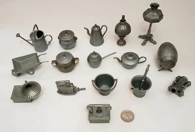 21 Estatuillas de Peltre Utensilios Miniatura Cañón Cerveza Barril Ollas Hervidores INGLATERRA Foto 1 de 4