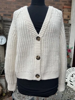 BNWT H&M CHUNKY KNIT IVORY CARDIGAN SIZE XL 46”  - Image 1 of 2