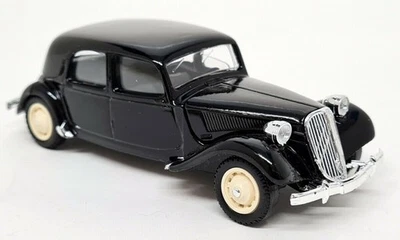 Solido 1/43 - Citroen 15 Six Traction Black diecast model car - Image 1 of 4