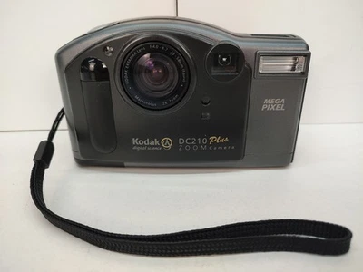 Kodak DC210 Plus Zoom 1.0MP Digital Camera Digital Science Tested Works - Image 1 of 4