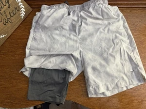 Boys Old Navy white/ gray 2 in 1 Athletic Sports Leggings Shorts XL 14 16 - Picture 1 of 5
