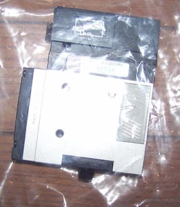 SMC NZM071M Vacuum Switch and Ejector NZSE1-00-15 12-24vdc - Picture 1 of 5