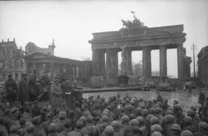 6x4 Gloss Photo ww3CB2 World War 2 Germany Berlin Brand 6 - Picture 1 of 1