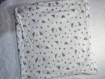 Молочница пеленальное одеяло новорожденного вискоза, белый с желтыми цветами - Изображение 1 из 4